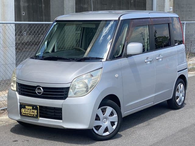 NISSAN
