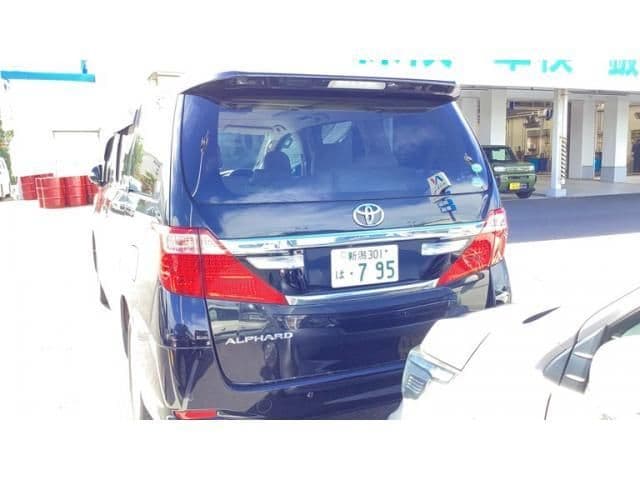 Car thumbnail 2