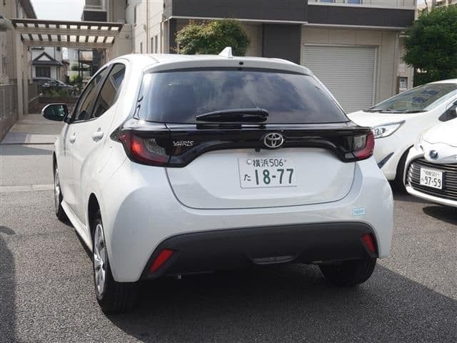 Car thumbnail 3