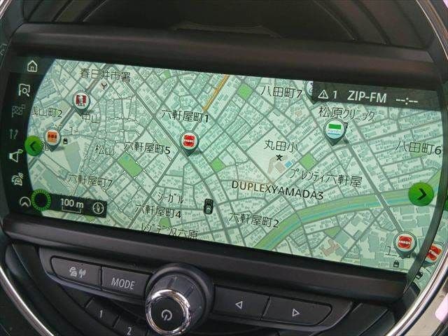 Car thumbnail 4