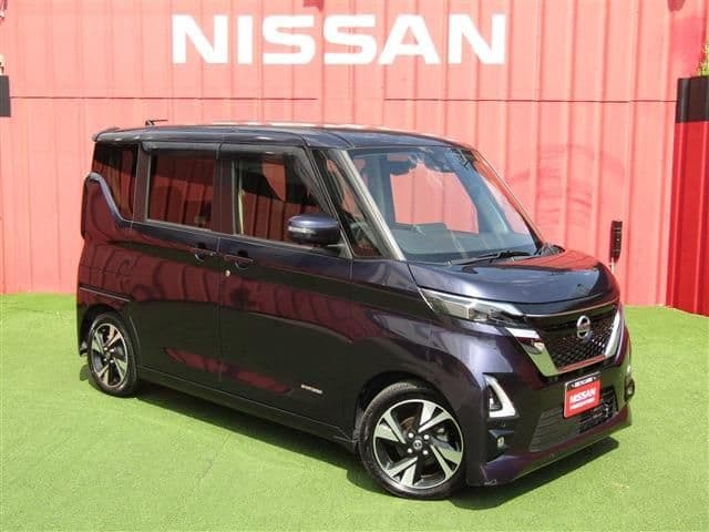 NISSAN ROOX