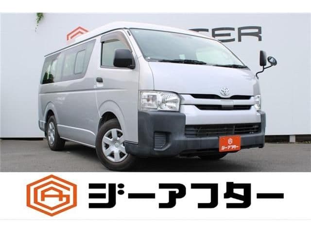 TOYOTA HIACE wagon