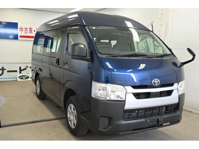 TOYOTA HIACE van 4WD