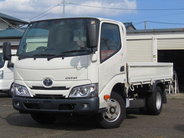 TOYOTA DYNA