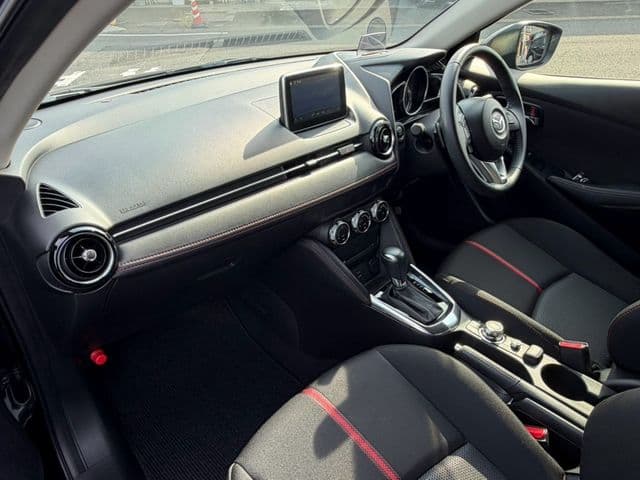 Car thumbnail 3