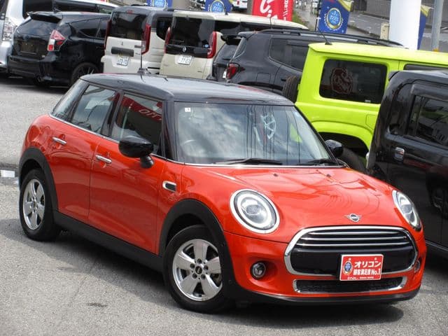 Car thumbnail 3