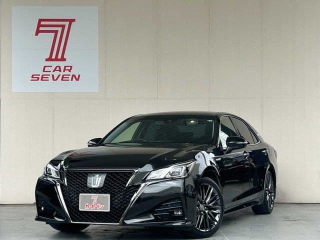 TOYOTA CROWN sedan hybrid