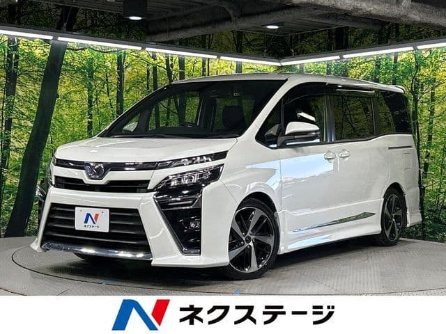 TOYOTA VOXY 4WD