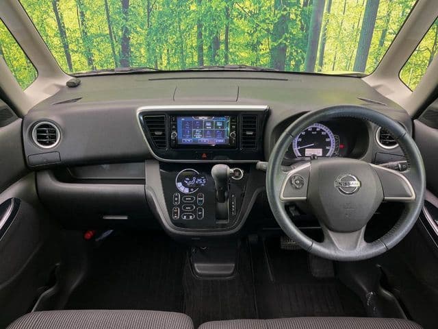 NISSAN