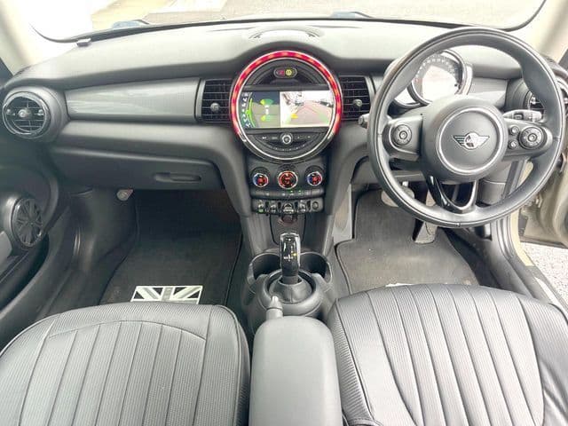 Car thumbnail 2