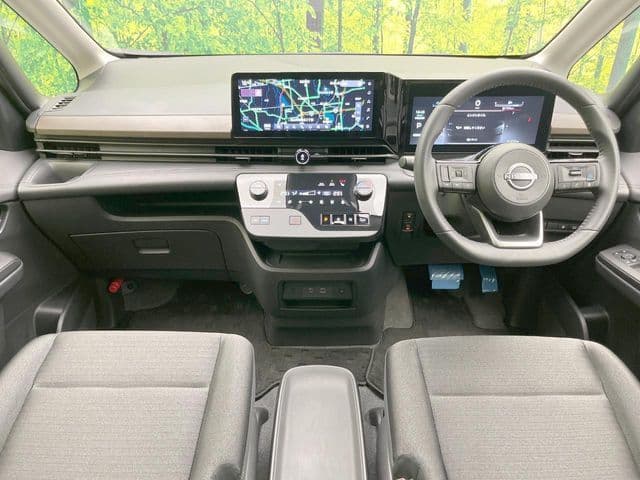 NISSAN