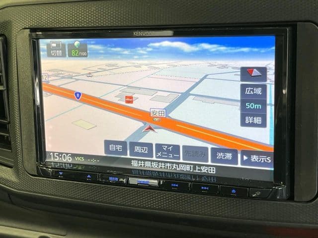 Car thumbnail 3