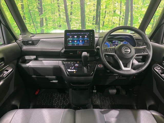 NISSAN