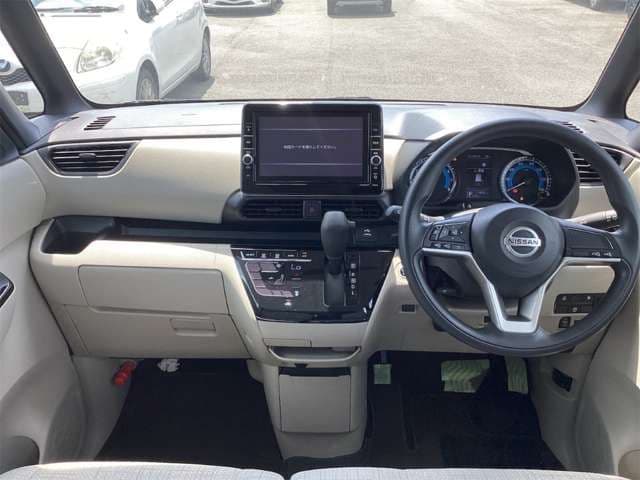 NISSAN
