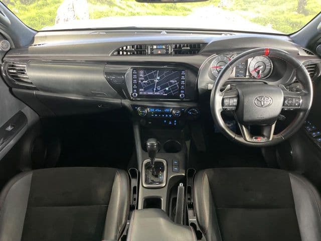 Car thumbnail 3