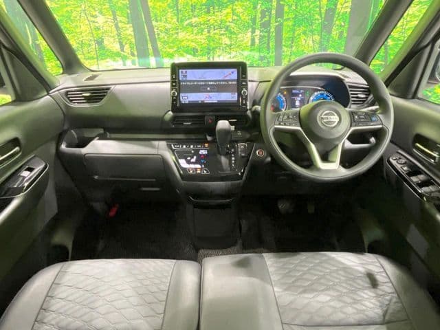 NISSAN