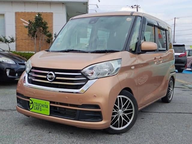 NISSAN DAYZ ROOX