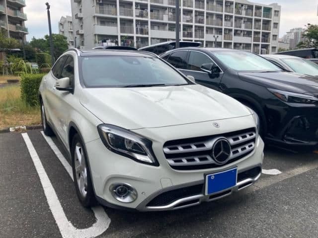 MERCEDES BENZ