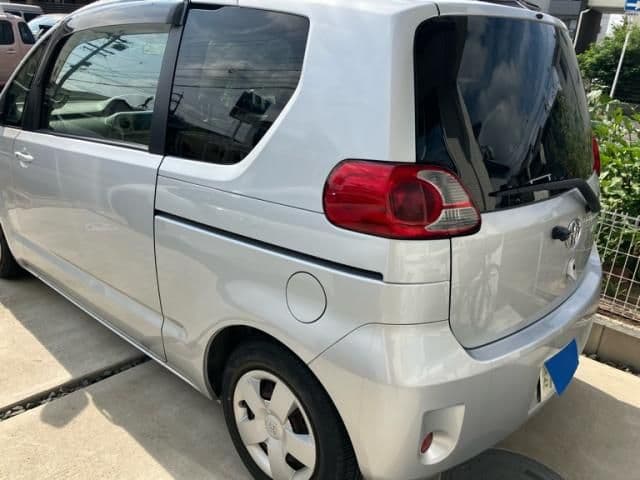 Car thumbnail 4