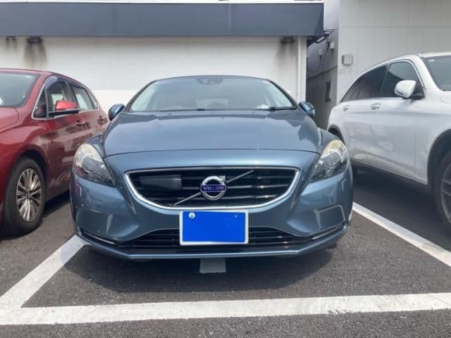 VOLVO VOLVO V40