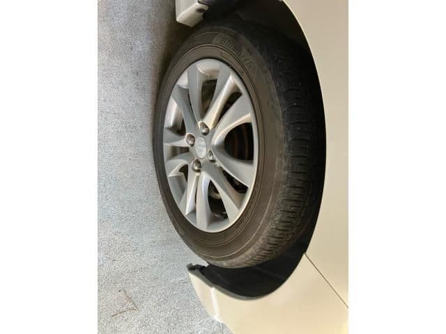 Car thumbnail 4
