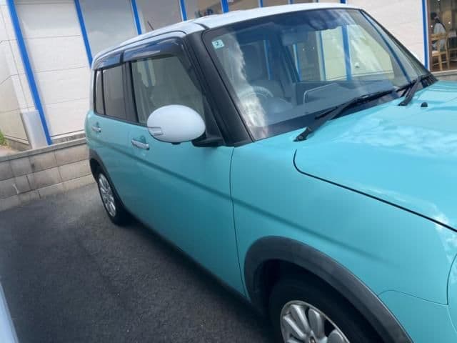 Car thumbnail 3