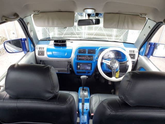 Car thumbnail 3