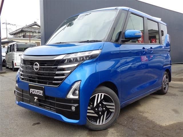 NISSAN ROOX