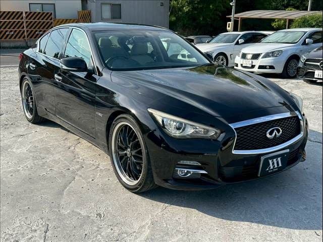 NISSAN