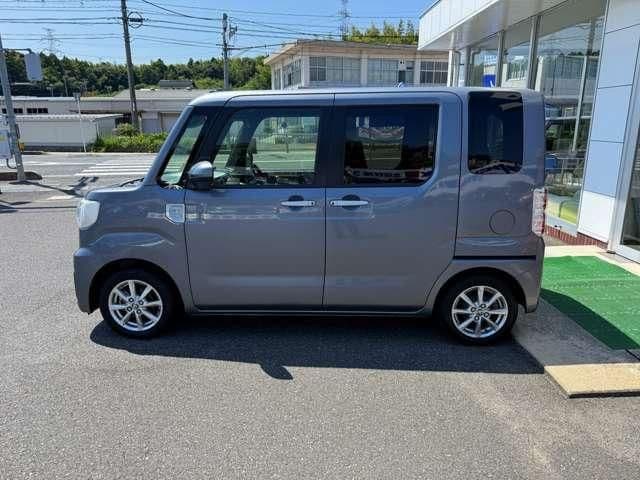 Car thumbnail 4