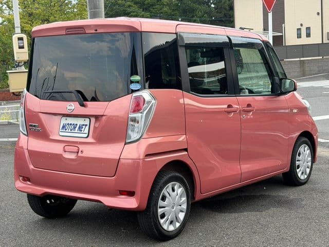 NISSAN