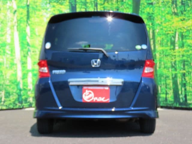 Car thumbnail 4