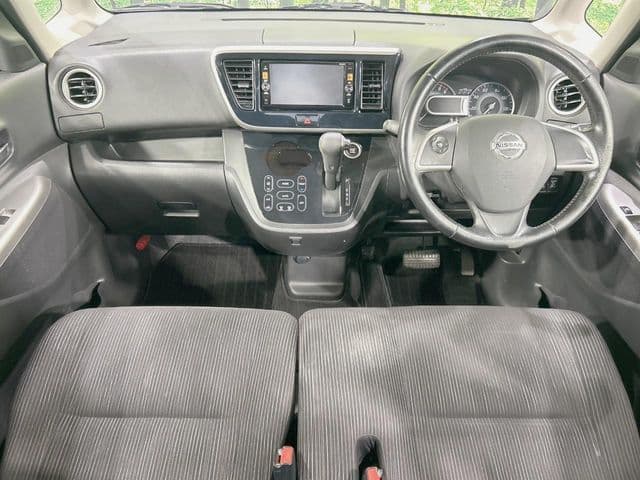 NISSAN