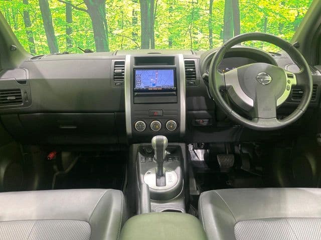 NISSAN