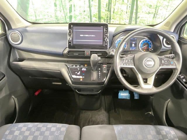 NISSAN