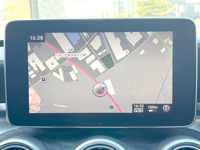 Car thumbnail 4