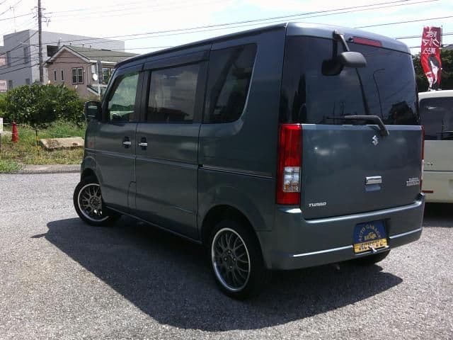 SUZUKI
