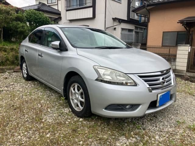 Car image 1