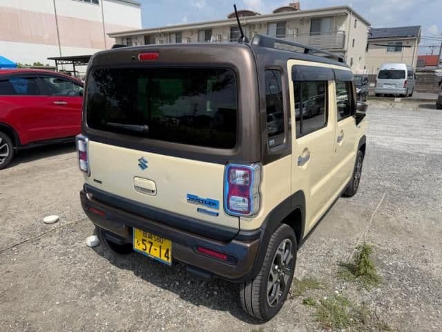 SUZUKI