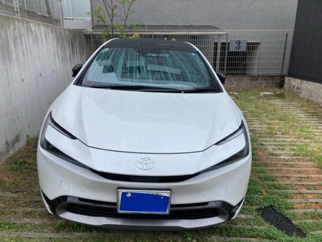 TOYOTA PRIUS