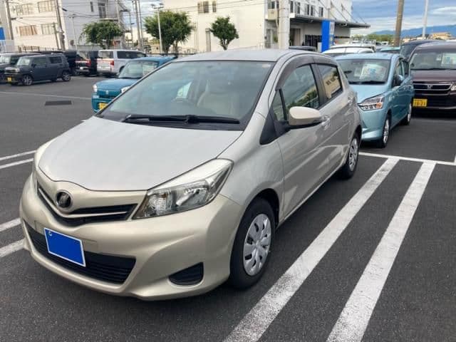 TOYOTA VITZ