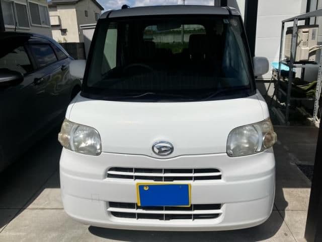 DAIHATSU TANTO 4WD