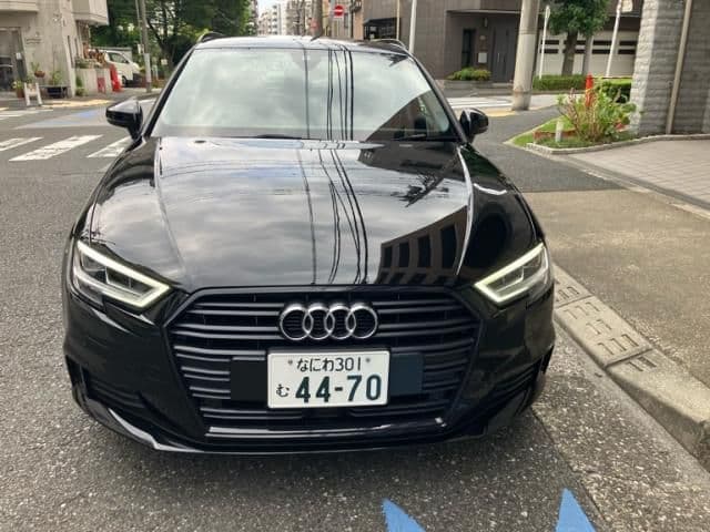 AUDI