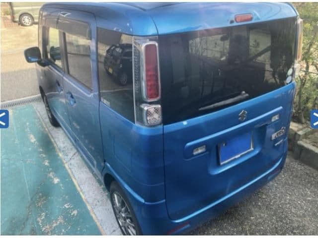 Car thumbnail 3