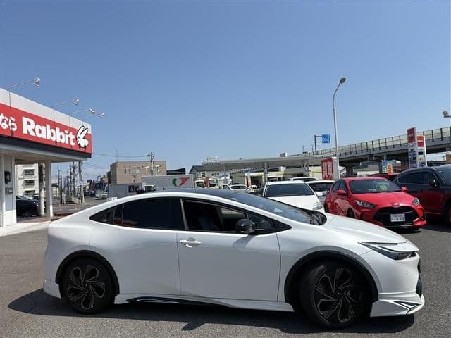 Car thumbnail 3