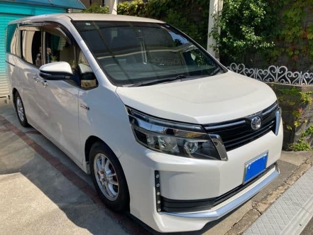 Car image 1