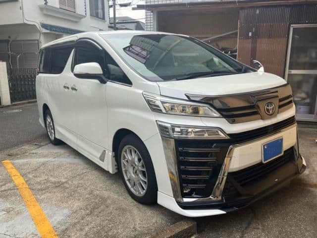 Car image 1