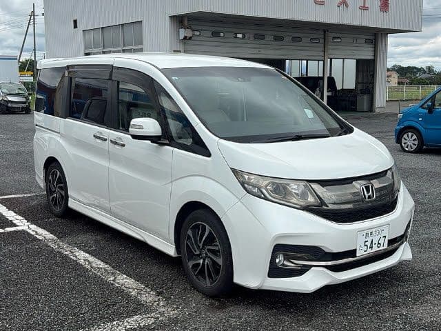 HONDA STEPWAGON SPADA