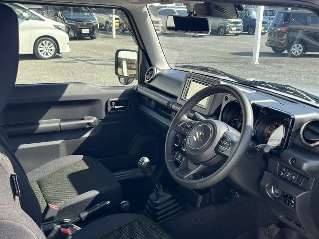 Car thumbnail 4