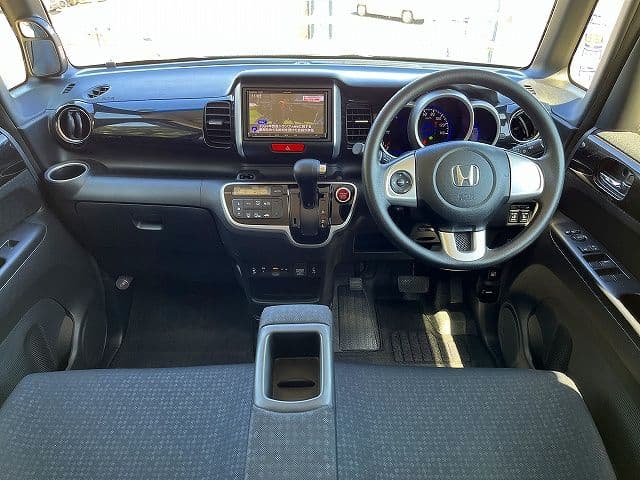 Car thumbnail 2